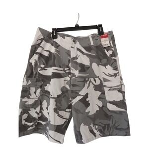 Wrangler Authentics Mens Cargo Shorts Camo Print Size 36 Utility Pockets